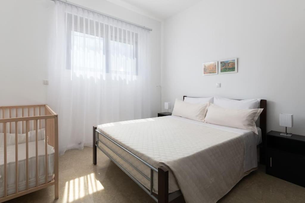 אסגורו Luxurious And Modern House Near Town And Beach מראה חיצוני תמונה